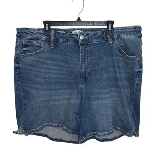 NWT Ava & Viv Blue High Rise Relaxed Bermuda Jean Shorts Size 22
